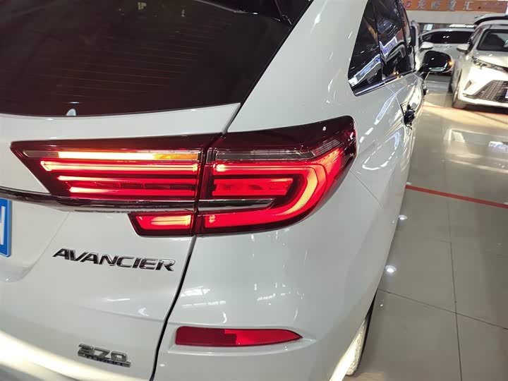 Фото 8 - Honda Avancier