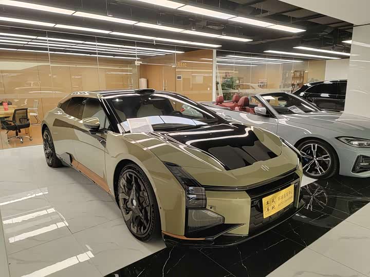 Фото 2 - HiPhi Z