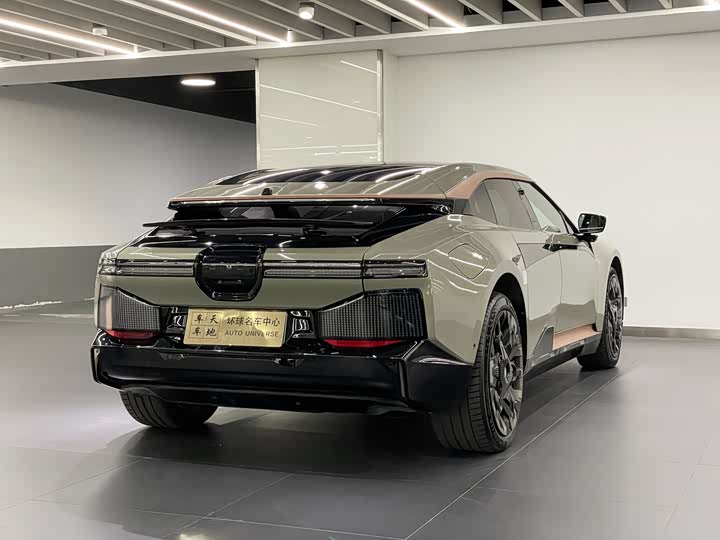 Фото 4 - HiPhi Z