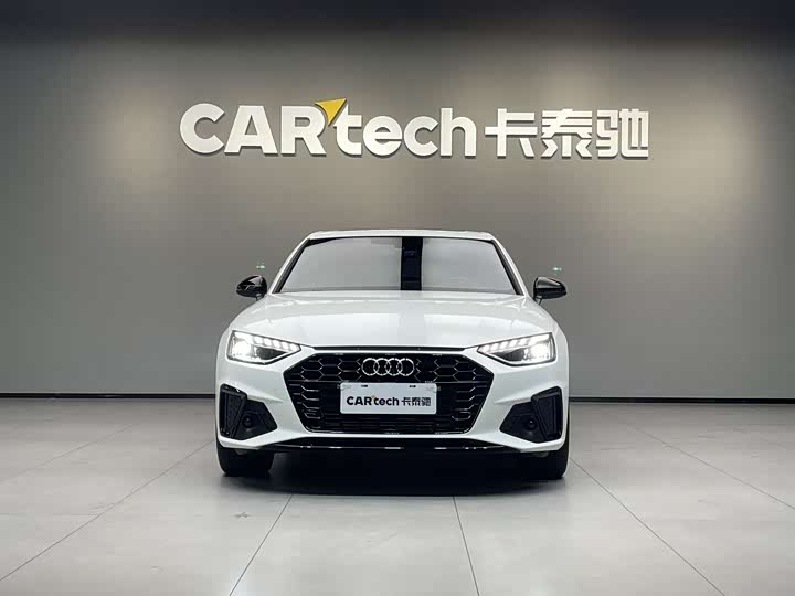 Фото 2 - Audi A4L