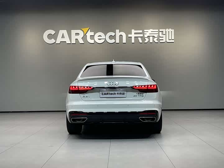 Фото 4 - Audi A4L