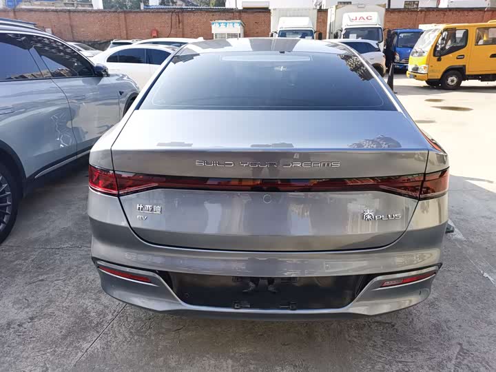 Фото 6 - BYD Qin Plus
