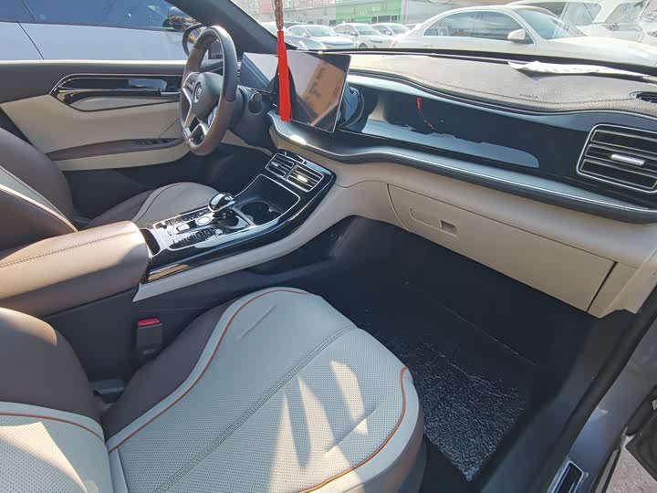 Фото 9 - BYD Qin Plus