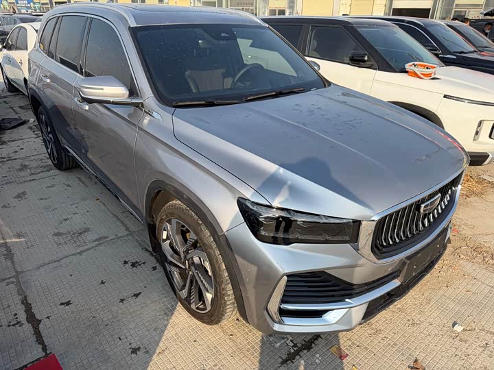 Фото 3 - Geely Monjaro