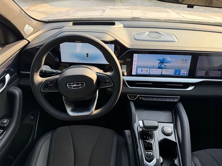 Фото 8 - Geely Monjaro