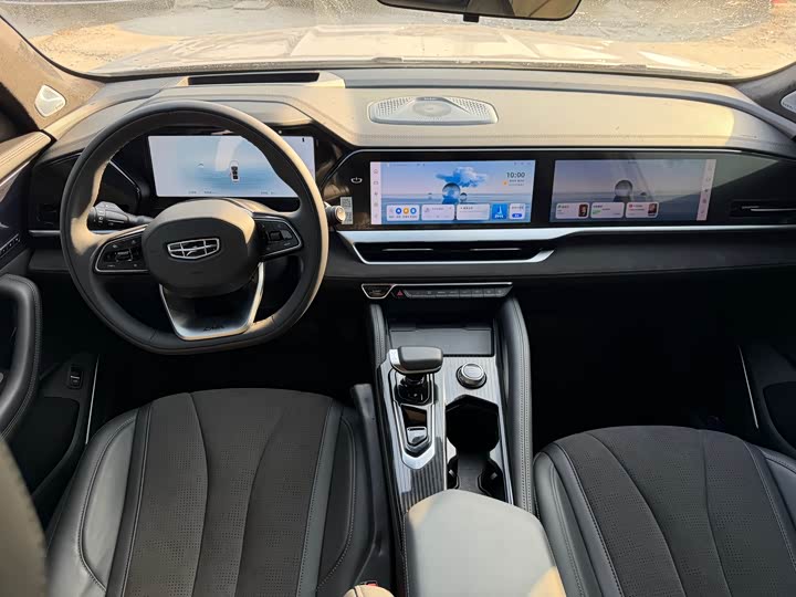 Фото 9 - Geely Monjaro