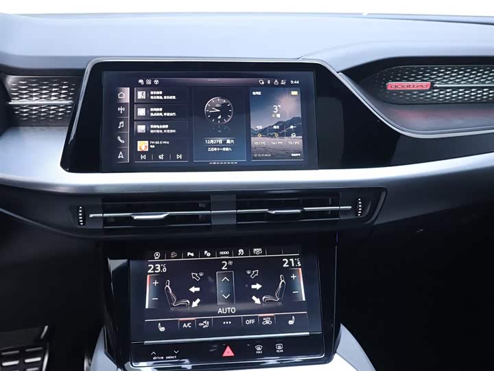 Фото 9 - Audi Q6