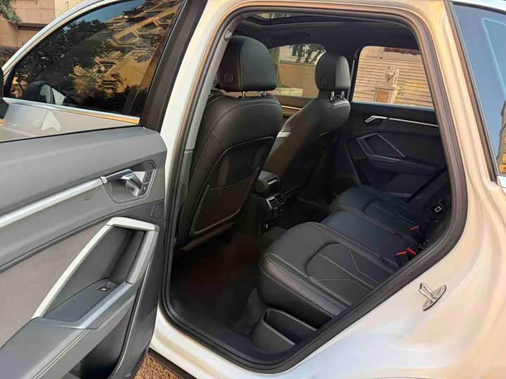 Фото 7 - Audi Q3