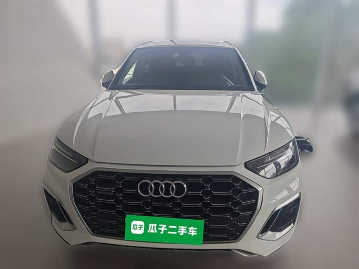 Фото 5 - Audi Q5L