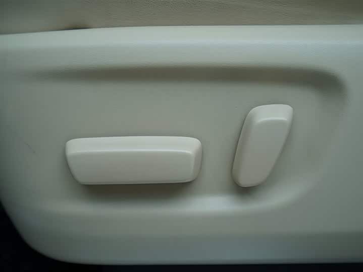 Фото 6 - Toyota Vellfire