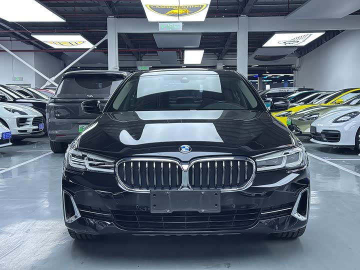 Фото 2 - BMW 5 Series