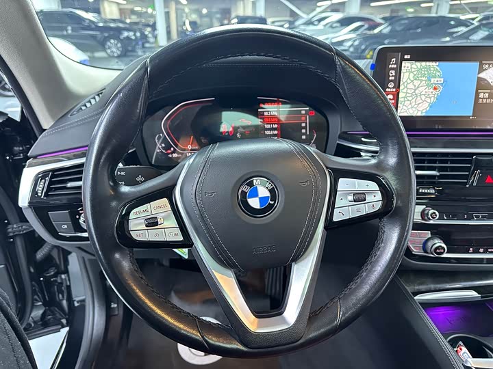 Фото 8 - BMW 5 Series
