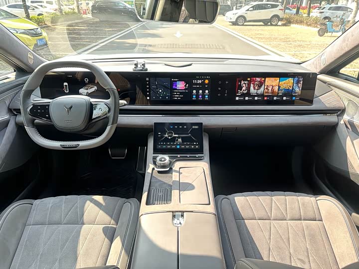 Фото 6 - Voyah Passion