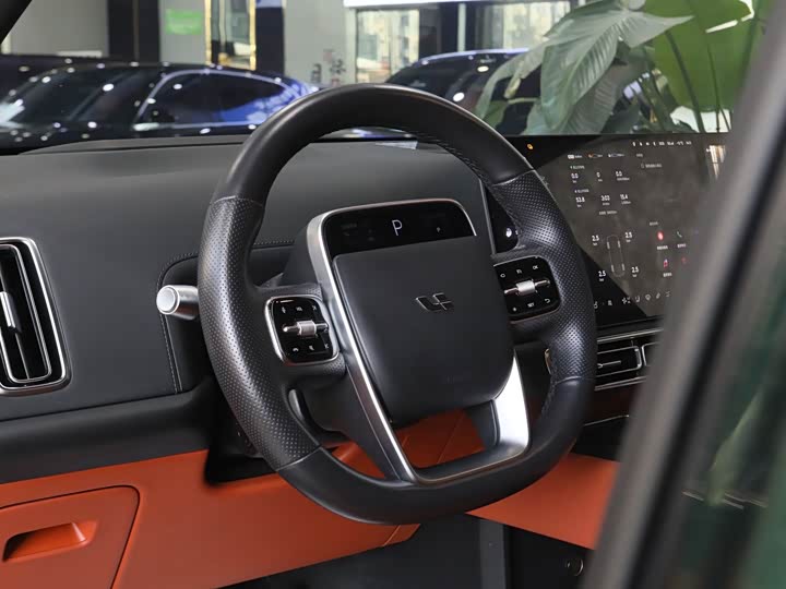 Фото 8 - LiXiang L9