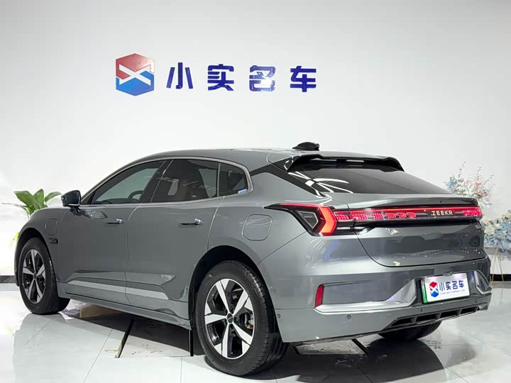 Фото 9 - Zeekr 001