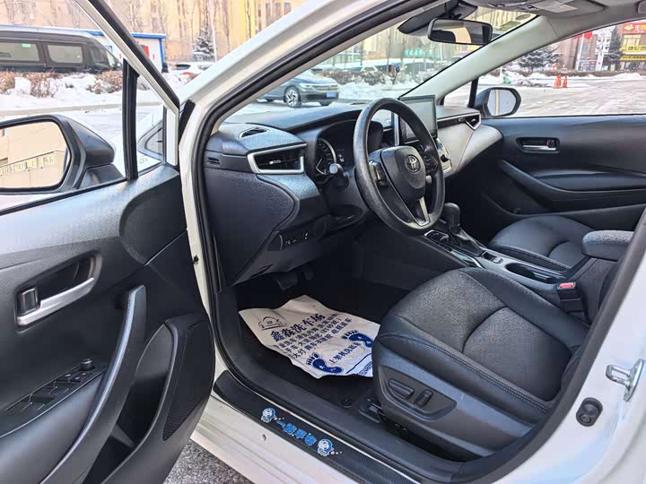 Фото 7 - Toyota Corolla