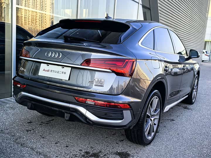 Фото 5 - Audi Q5L Sportback