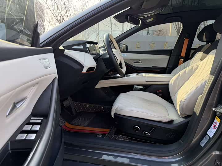 Фото 4 - Changan Deepal SL03