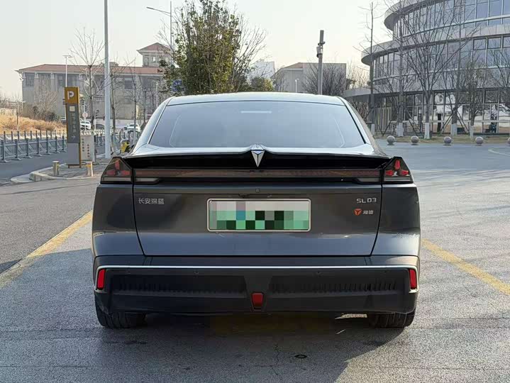 Фото 8 - Changan Deepal SL03