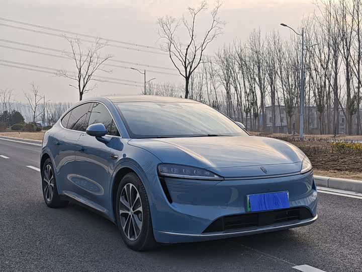 Фото 2 - Luxeed R7