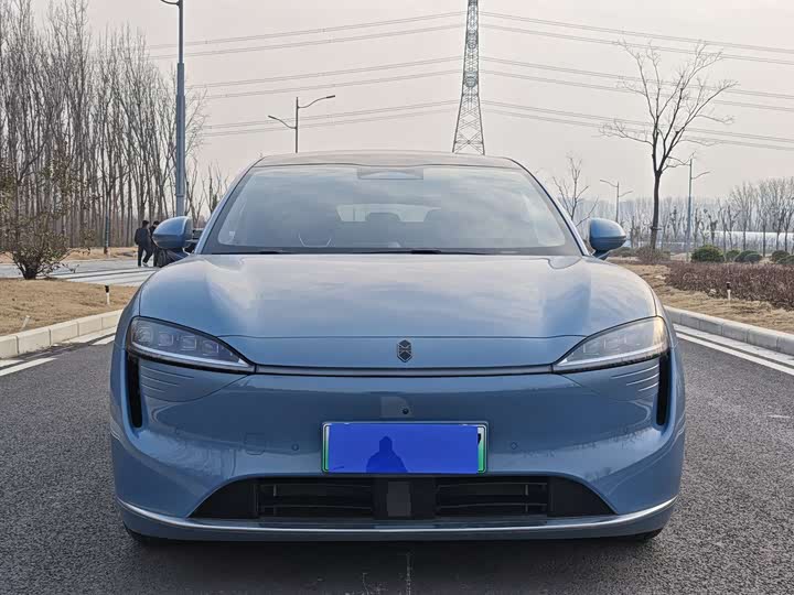 Фото 3 - Luxeed R7