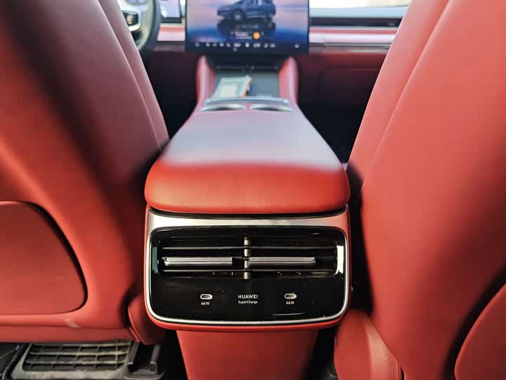 Фото 9 - Luxeed R7