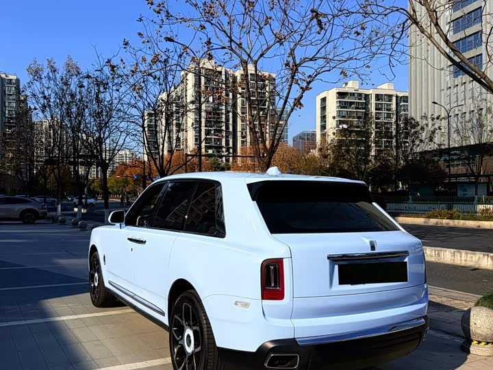 Фото 3 - Rolls-Royce Cullinan