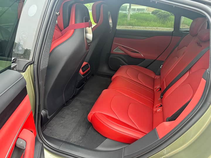 Фото 5 - Xiaomi SU7