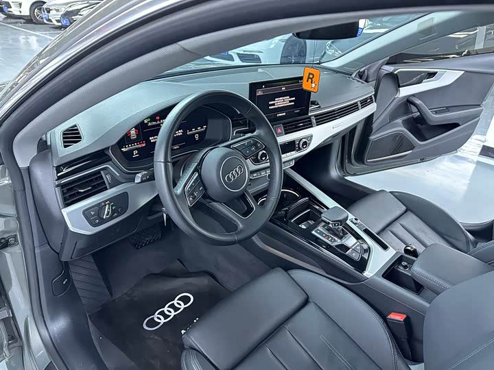 Фото 5 - Audi A5