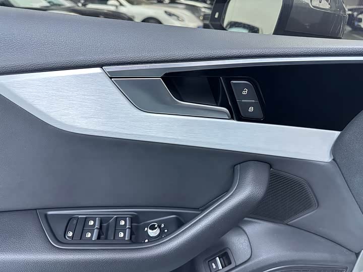 Фото 8 - Audi A5