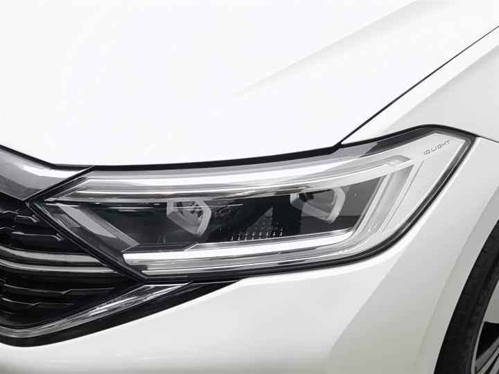 Фото 7 - Volkswagen Sagitar L