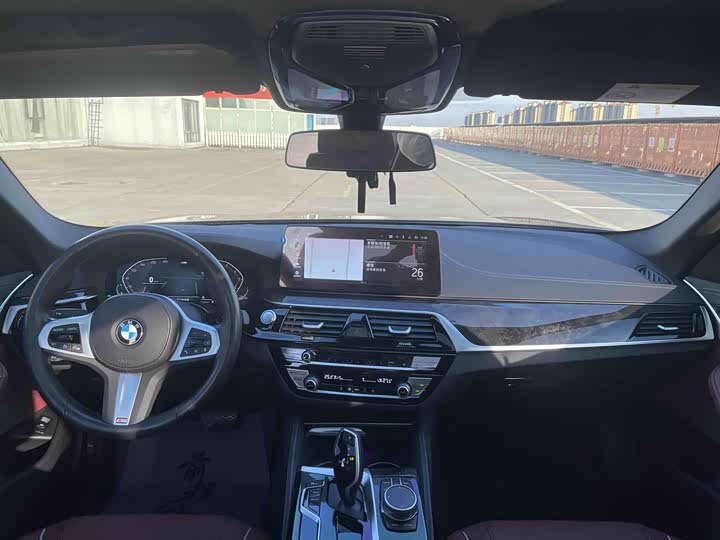 Фото 9 - BMW 5 Series