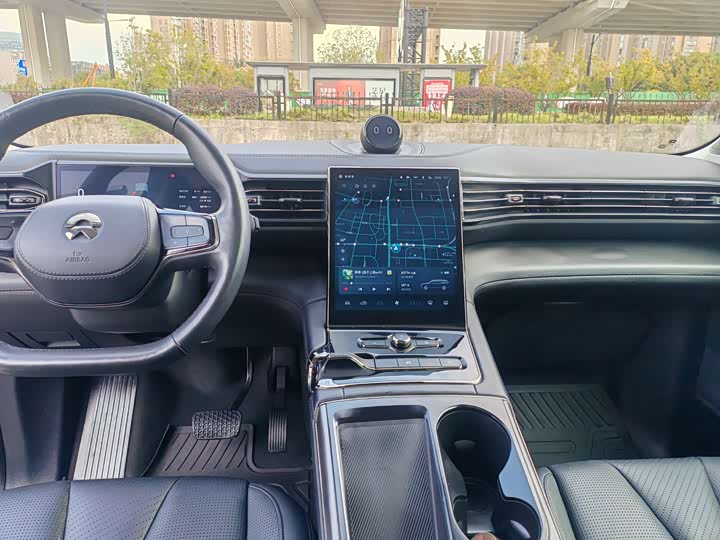 Фото 8 - Nio ES8