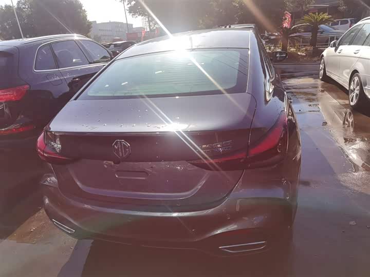 Фото 6 - MG Motor 5