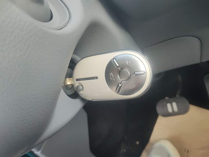 Фото 9 - Bestune Pony