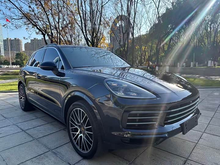 Фото 2 - Porsche Cayenne