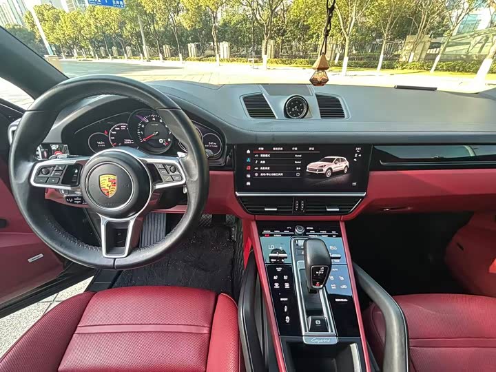 Фото 3 - Porsche Cayenne