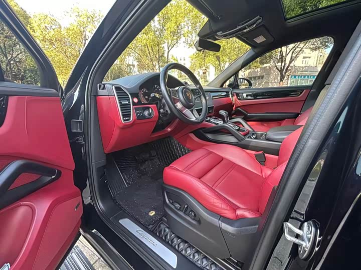 Фото 4 - Porsche Cayenne