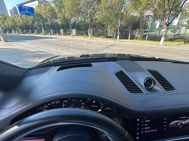 Фото 8 - Porsche Cayenne