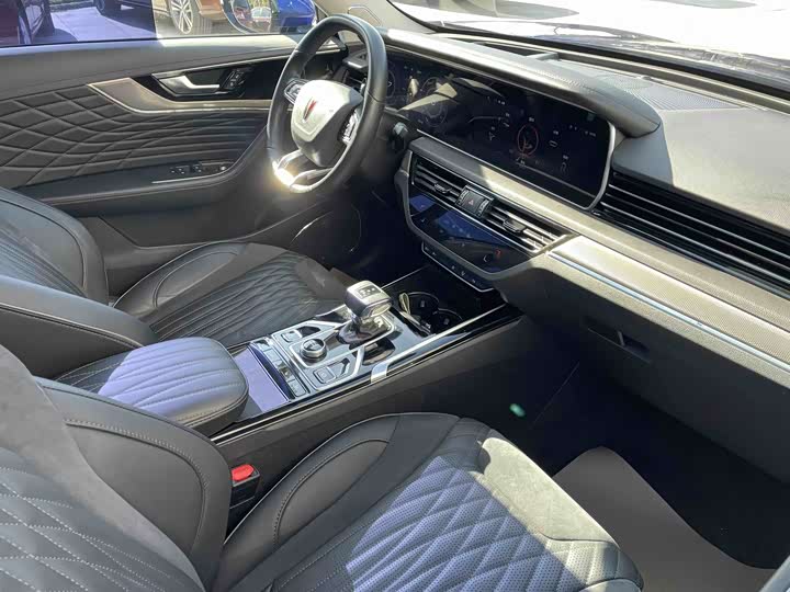 Фото 6 - Hongqi HS5