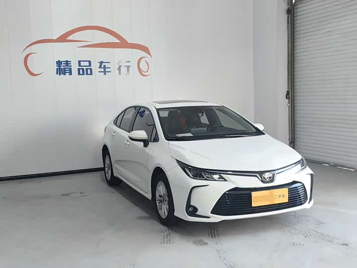 Фото 3 - Toyota Corolla