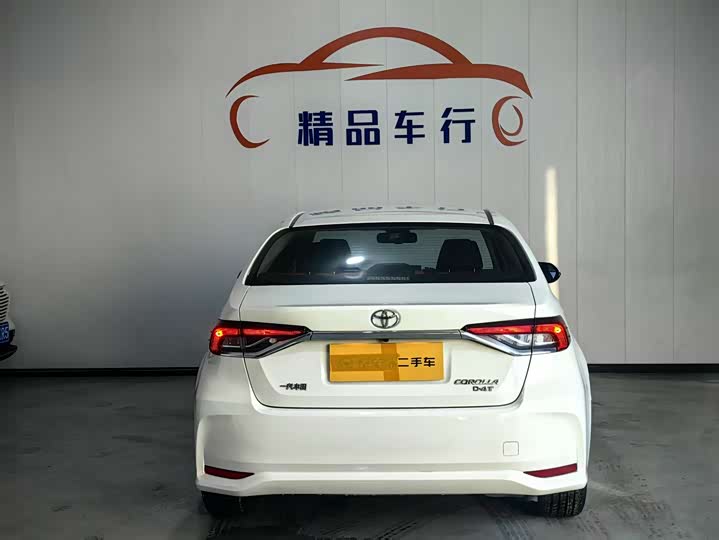 Фото 6 - Toyota Corolla