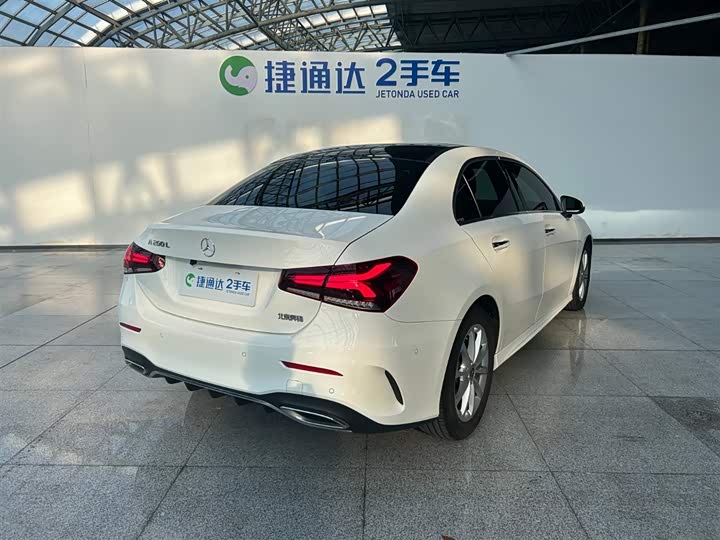 Фото 3 - Mercedes-Benz A-Class