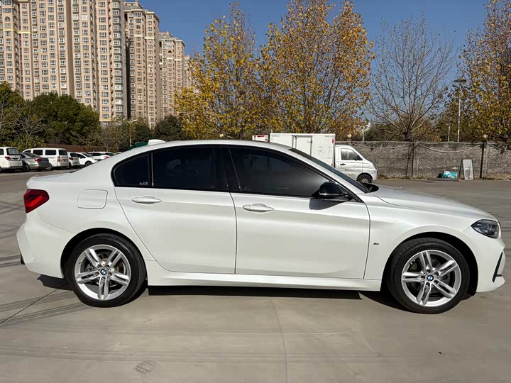 Фото 4 - BMW 1 Series