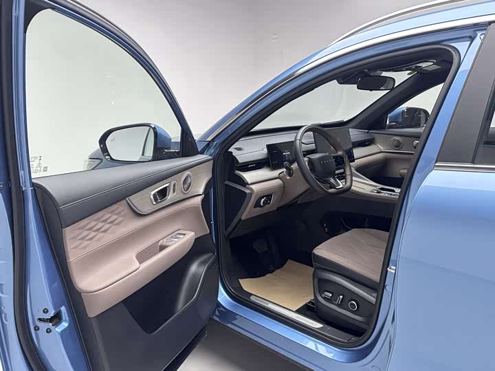 Фото 9 - Chery Tiggo 8 Plus C-DM