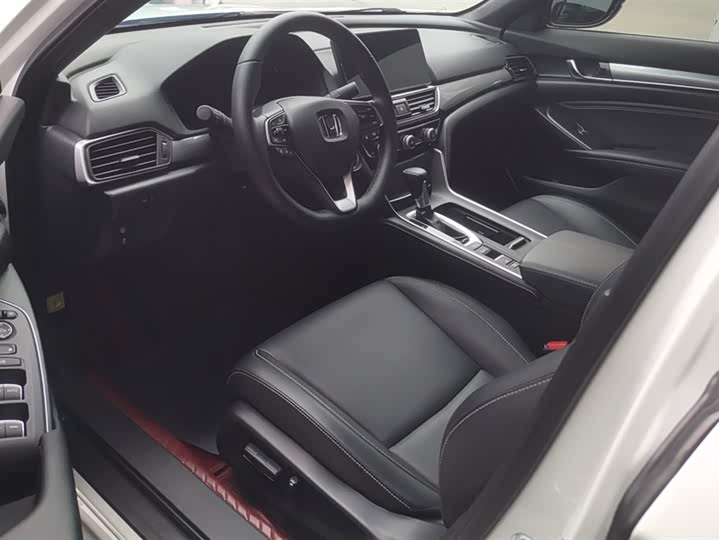 Фото 9 - Honda Inspire