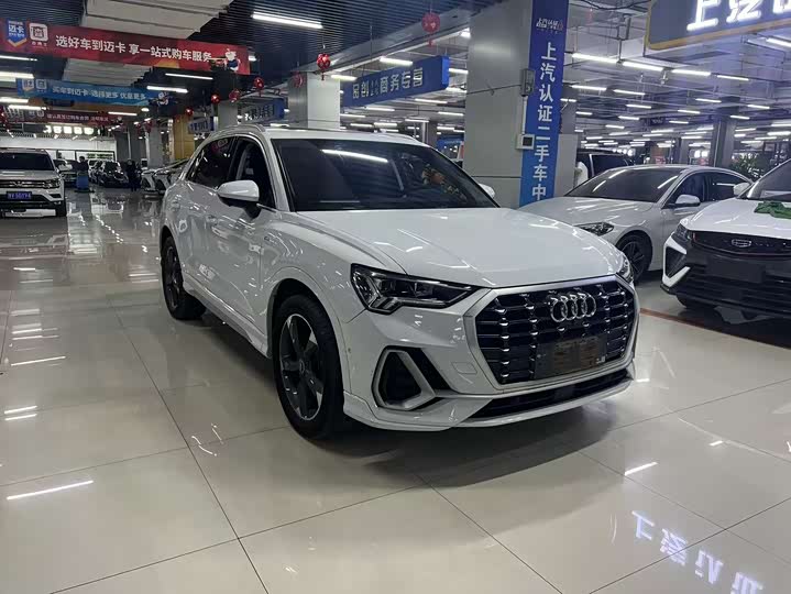 Фото 3 - Audi Q3