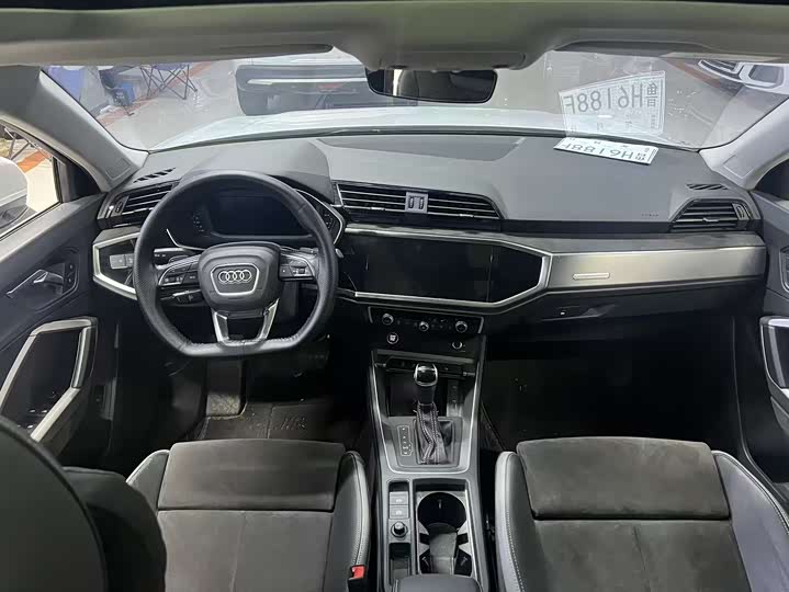 Фото 4 - Audi Q3