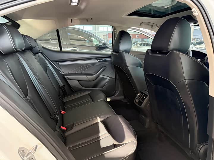 Фото 6 - Skoda Octavia Pro