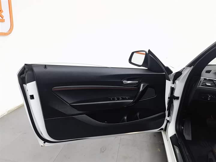 Фото 8 - BMW 2 Series